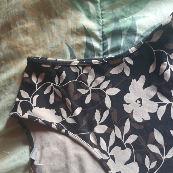 CROFT&BARROW Stetch top - Picture 2 of 6